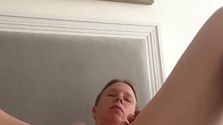 How Many Fingers Fit Into the Tight Pussy?