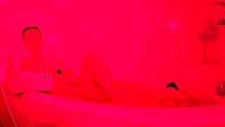 Babe wakes off slit and bootie big dildo with orgasm closeup