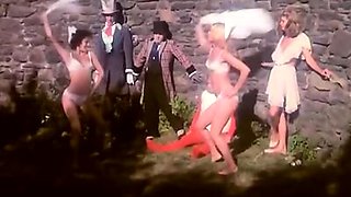 Kristine DeBell, Bucky Searles, Gila Havana in classic fuck scene