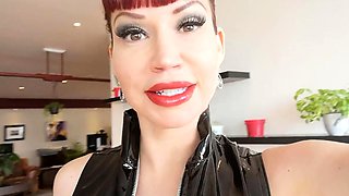 Hot redhead MILF likes anal