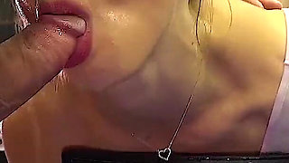 Lilit Sweet takes urine in mouth
