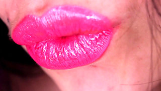 Pink glossy shiny lipnosis JOI