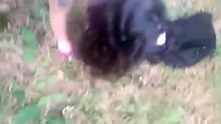 il m ordonne de sucer un etranger