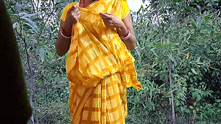 Indian Village Desi Hot Aunty