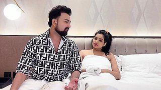 indian babe fingering her pussy