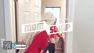 Fabulous Milf Is The Perfect Housewife - Mature