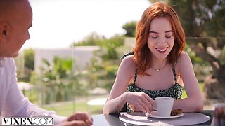 Beauty Lottie's spoon dirt