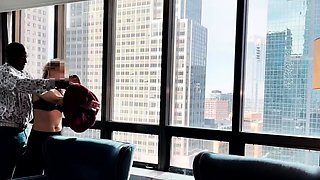 Amateur blondes pov blowjob and hardcore fun with lucky dude
