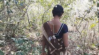 A Girl Was Hard with Her Step Brother in Jungle After Blowjob, an Asian Teen Girls Hard-co Fucking with Her Boyfriend in Jungle