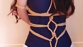 Double Ponytail White Silk Pool Water Binding Training