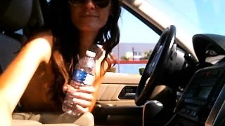 Masturbating amateur cums after solo fun