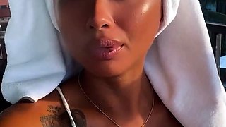 Amateur Blonde Teen Plays Solo with Toy Webcam Porn
