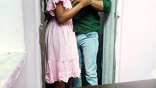 Desi Teacher and Young Girl Student Ki Viral Video