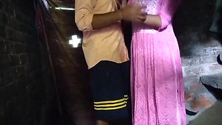 Desi Village Teacher Fucks Student Doggy Style - Viral Indian Sex Video