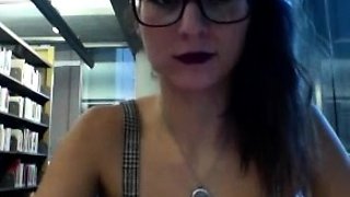Cute blonde amateur webcam teen masturbating