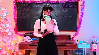 Big boob babe masturbating
