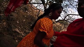 Desi Bhabhi Permi Pooja Big Natural Tits Outdoor Blowjob - Hindi Sex MMS