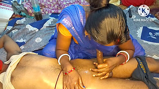 Indian desi village bhabhi ne chhath Puja ke din Apne sote hue devar ke land per dudh tapkaya bhabhi ne