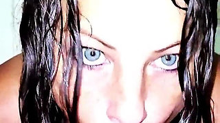 Bath Blowjob Close up