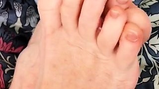 Maitresse Madelines solo foot fetish POV