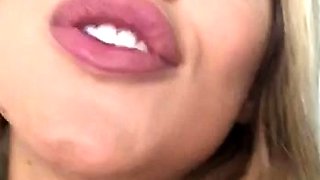 Blonde needs her toy for juicy pussy masturbation HD
