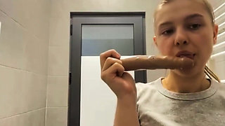 Public Blowjob with a Lot of Saliva