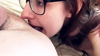 Dirty camgirl licks ass, sucks cock and gets anally rammed
