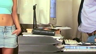 Teen fixing her grades by fucking with principal