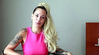 Blonde emo amateur solo masturbation