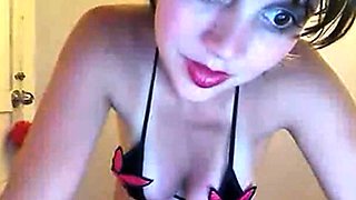Pregnant Latina Babe on Webcam