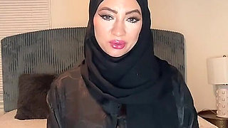 JOI Arabic in Abaya