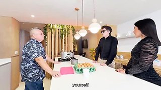 Big Ass Colombian Wife Swallows Cum While Husband is Away - Amateur Homemade Blowjob & Creampie