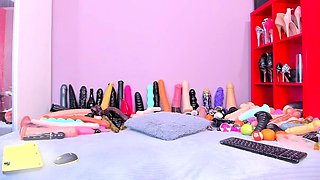 Blonde enjoys hot foot fetish sex