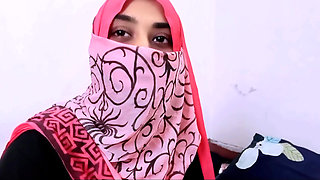 I Cought My Step Mom When She is Doing imo Freelancing and I Fuck Her Tight Pussy