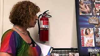 Busty Cougar Sara Jay Makes A BBC Cum - Gloryhole