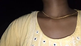 Girlfriend Divided Her Ass and Pussy and Gave It to the First Day of the Ass.