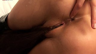 Brunette Solo Webcam Masturbation