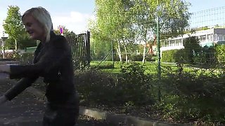 Crazy Blondie Cougar rails two fortunate studs in a camper