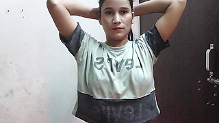 Muslim girl ka bathroom nanga dekh liya