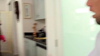Chesty blonde wife Alura Jenson gives titjob