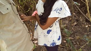 Super hot Sri Lankan couple enjoys outdoor lovemaking in the jungle