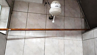 Meia Irm Se Masturba Seu Irmo Pede Uma Chupada Troca Do Segredo