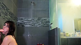 Love Chat Big Boobs Brunette Masturbating For Cam