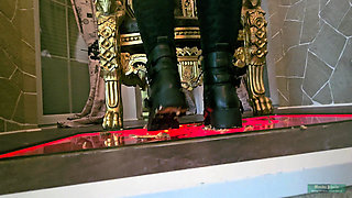 Monika Schmidt Burger Crushing Giantess Spitting Boot Worship