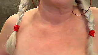 Huge Pussy While Peeing