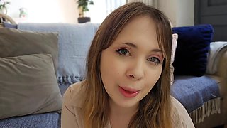 Hot amateur brunette masturbates