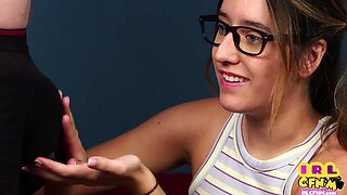 CFNM amateur sex chick with glasses sucks and tugging coc