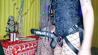 A big black strap-on in the ass is my gift for the submissive for Christmas and New Year.