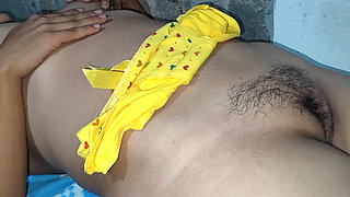 Big ass Virgin stepbrother penetrates Tamil Indian pussy in x video.