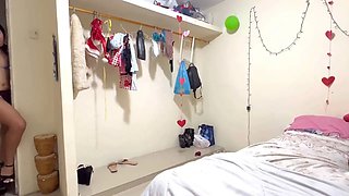 Best friends experience lesbian sex for the first time